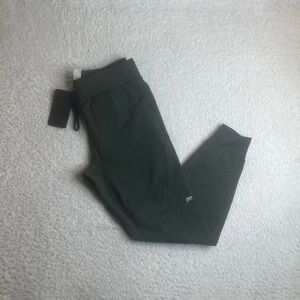 NEW with tags Fabletics the altitude jogger green multi pocket reflective M